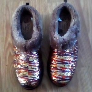 Bobs Sketchers Brown fur slippers